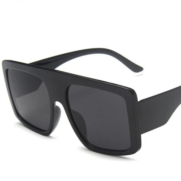 Fashion Oversized Square Sunglasses - Picture 3 of 8